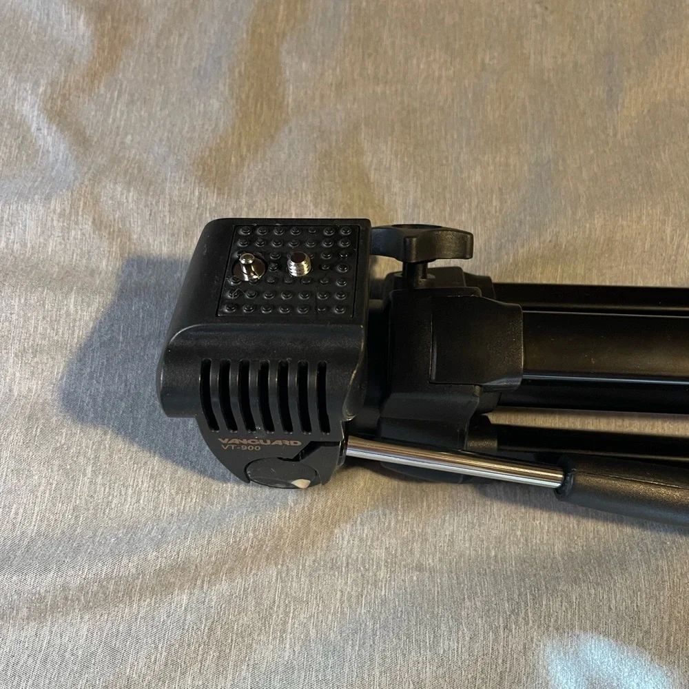 Vanguard Camera Tripod
